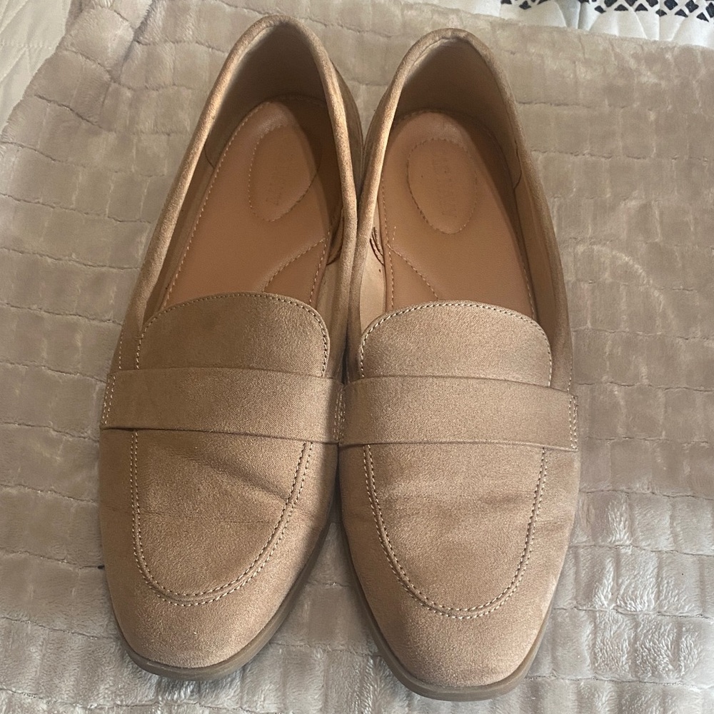 Old Navy Classic Brown Loafers